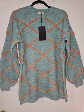 AMOLI Sage Diamond Stitch Knit Sweater - Size M/L - New with Tags
